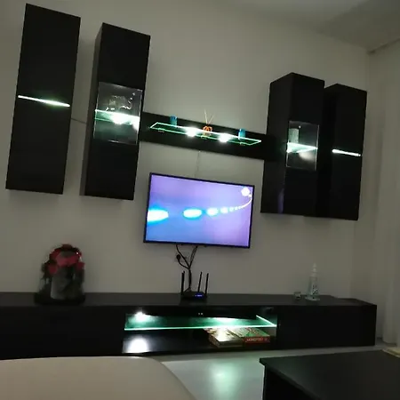 Bzk Apartment דירה